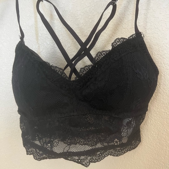 Abercrombie & Fitch Black Lace Bralette - Picture 3 of 4